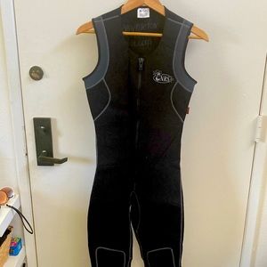NRS farmer style wetsuit